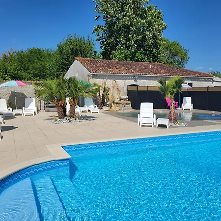 Les Gites De Brives Exterior photo
