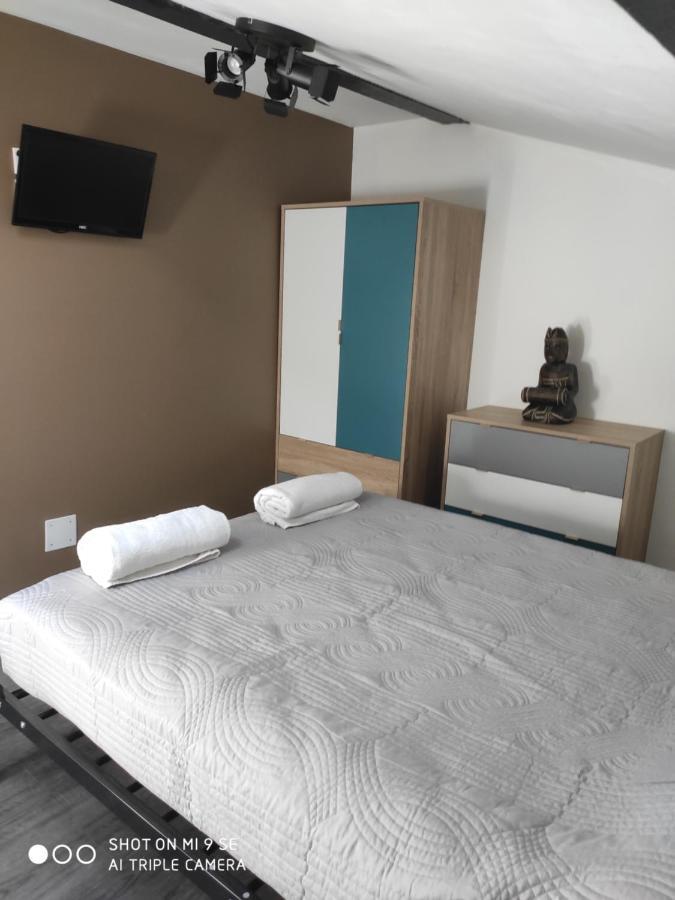 Les De Bed & Breakfast Brives-sur-Charente